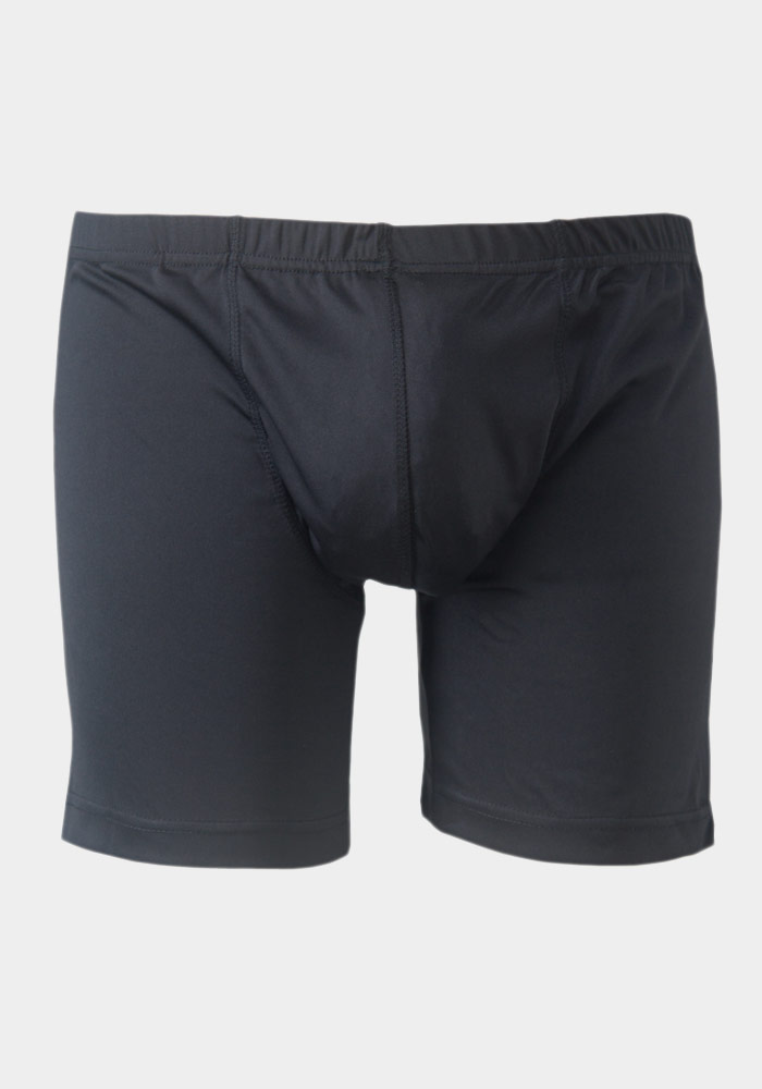 Enge Boxershorts mit längerem Bein