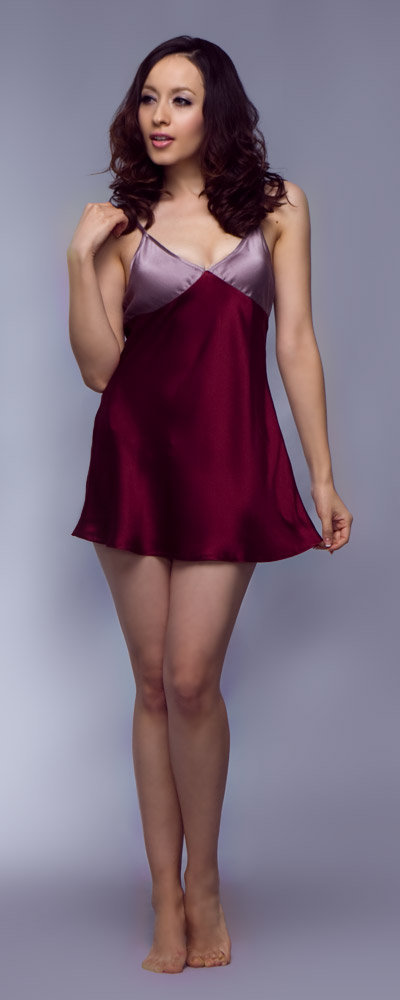 Nachtkleid zweifarbig aus reiner Seide